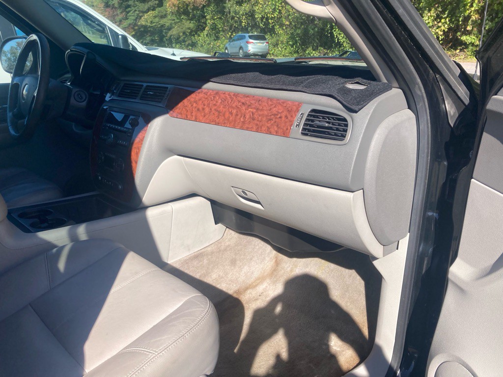 2008 Chevrolet Avalanche Image 20