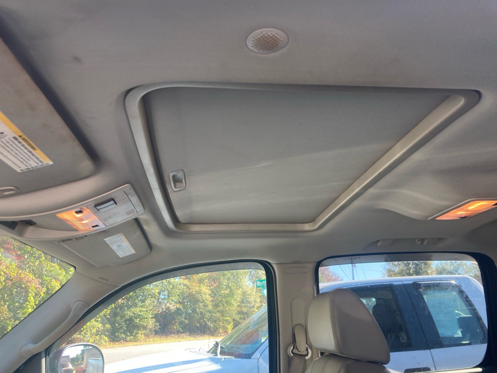 2008 Chevrolet Avalanche Image 25