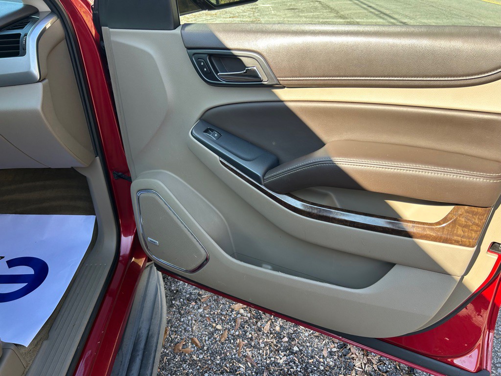 2015 Chevrolet Tahoe Image 18