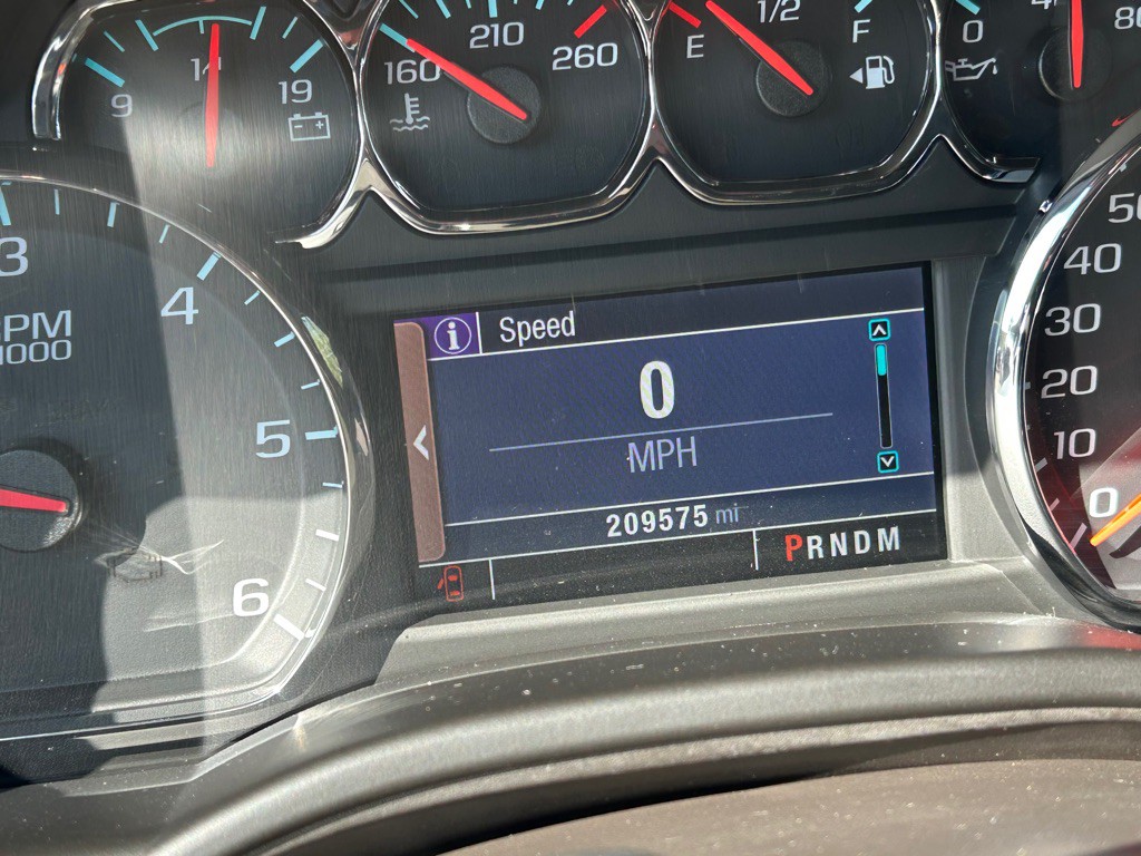 2015 Chevrolet Tahoe Image 24