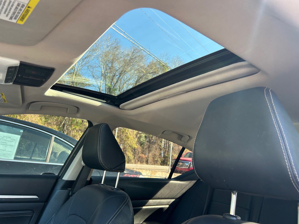 2019 Nissan Altima Image 21