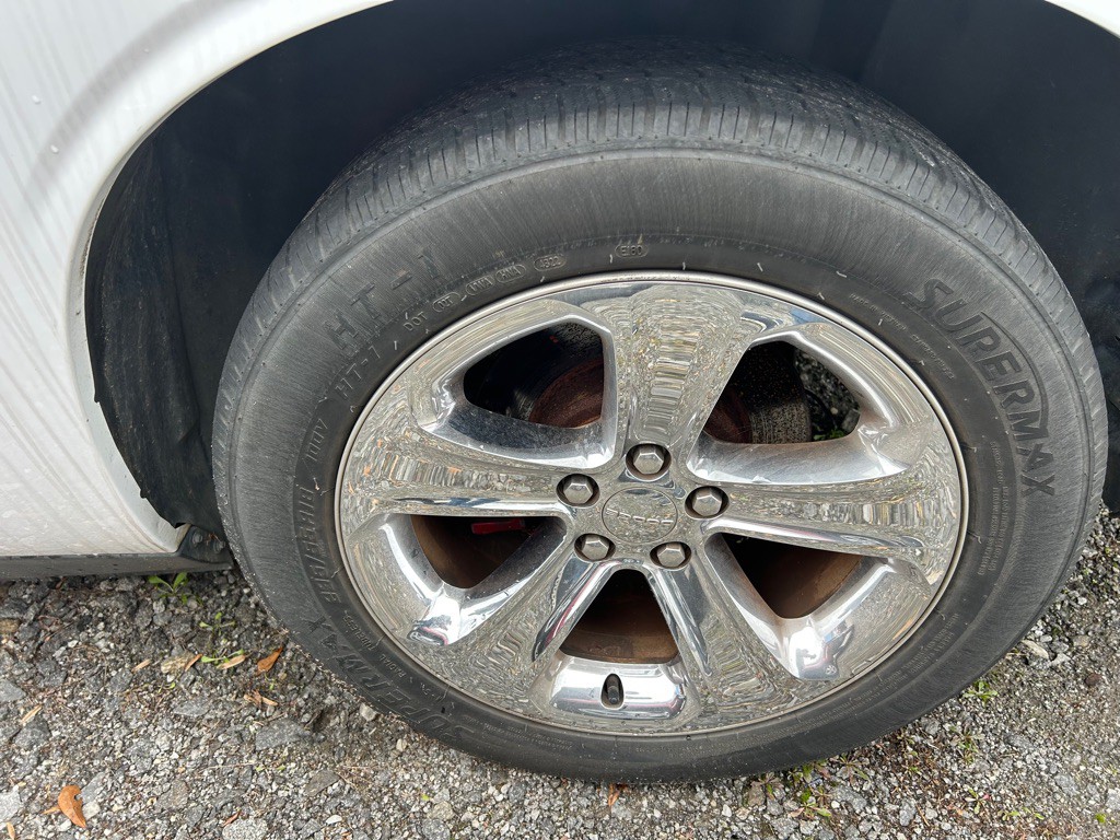 2014 Dodge Challenger Image 6