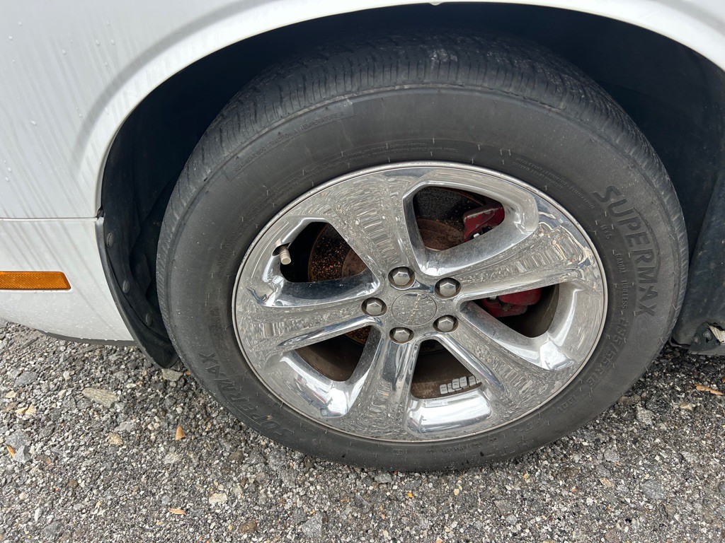 2014 Dodge Challenger Image 7