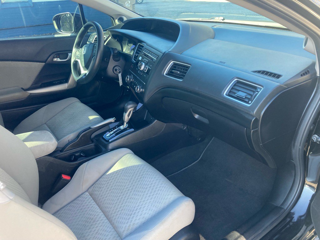 2015 Honda Civic Image 25