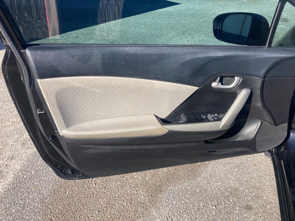 2015 Honda Civic Image 28