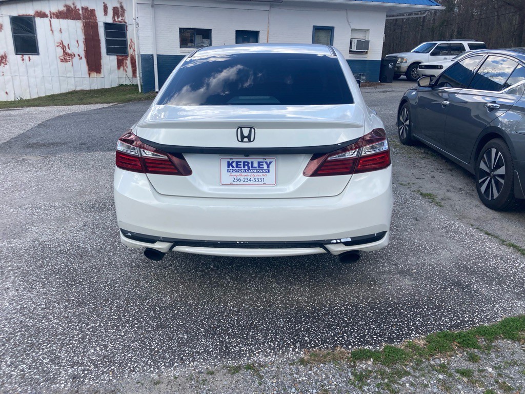 2017 Honda Accord Image 6