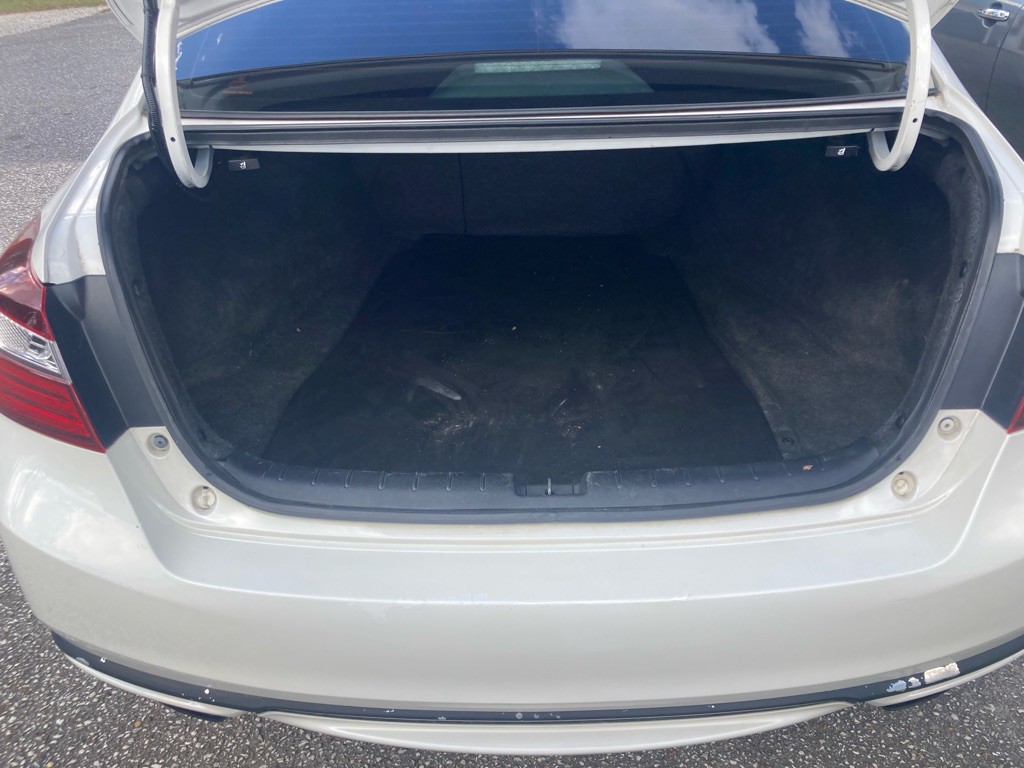 2017 Honda Accord Image 18