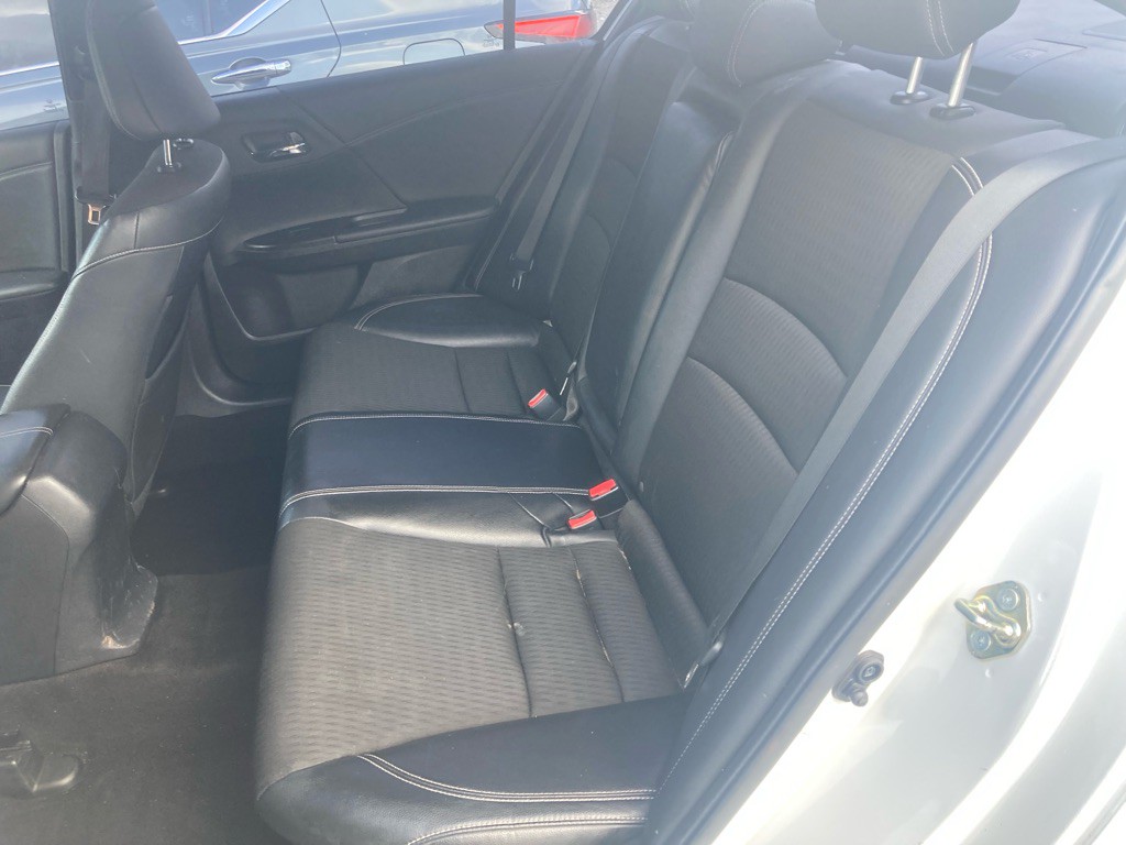 2017 Honda Accord Image 22