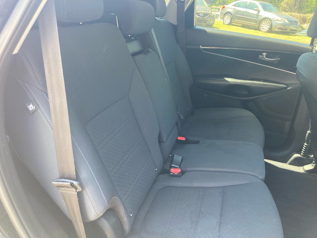 2019 Kia Sorento Image 25