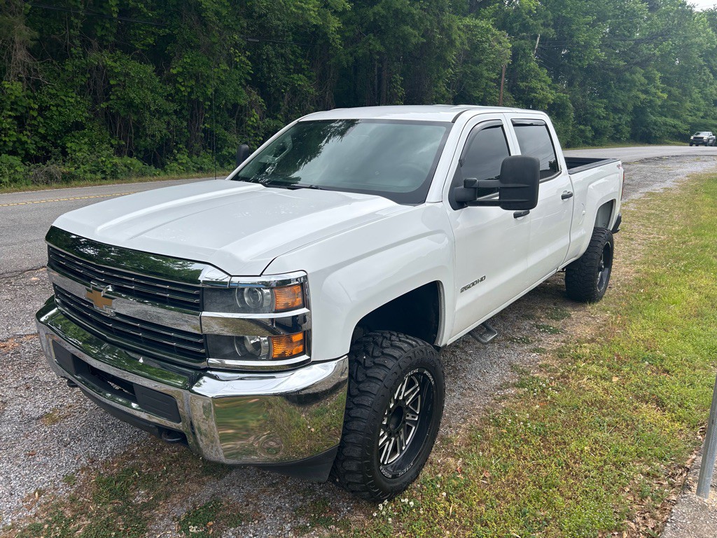 2015 Chevrolet Silverado 1500 Image 1
