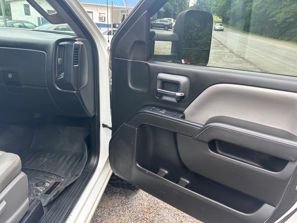 2015 Chevrolet Silverado 1500 Image 19