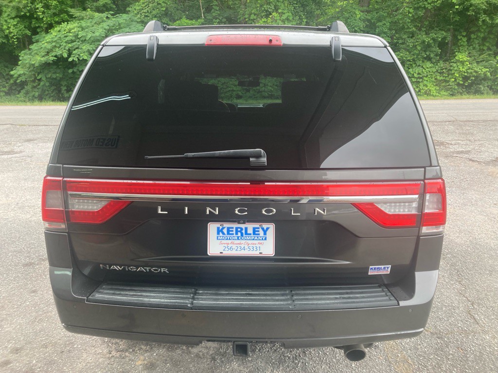 2017 Lincoln Navigator Image 6