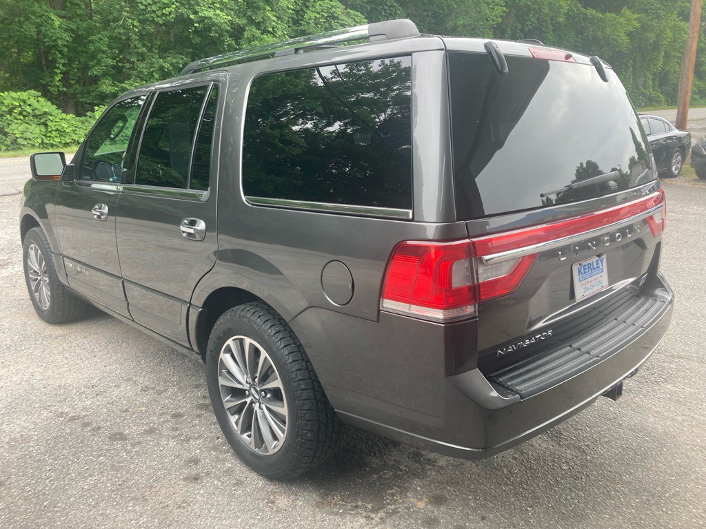 2017 Lincoln Navigator Image 7