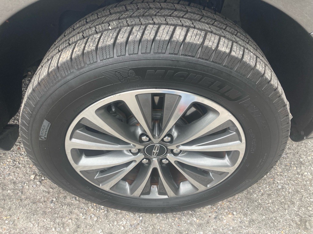 2017 Lincoln Navigator Image 15