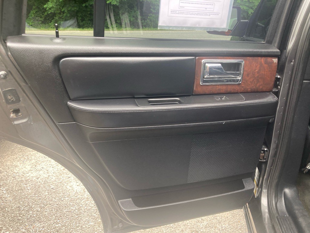 2017 Lincoln Navigator Image 23