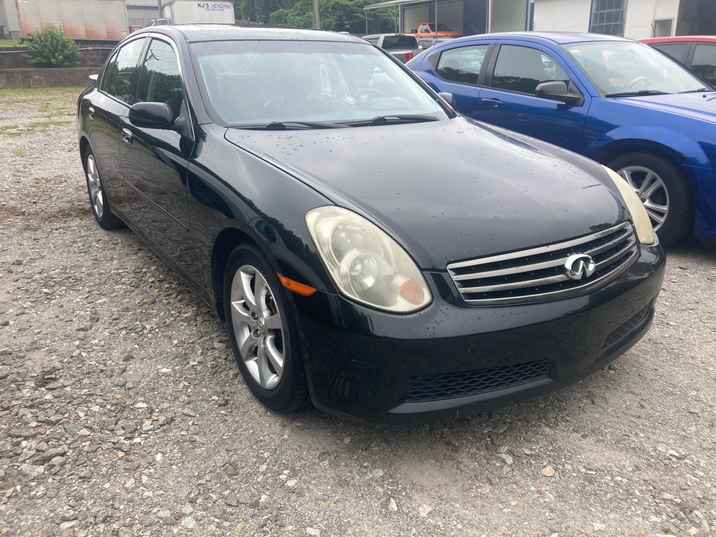 2005 INFINITI G35 Image 3
