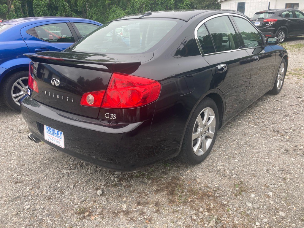 2005 INFINITI G35 Image 4