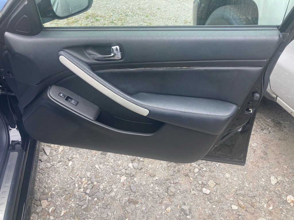 2005 INFINITI G35 Image 24