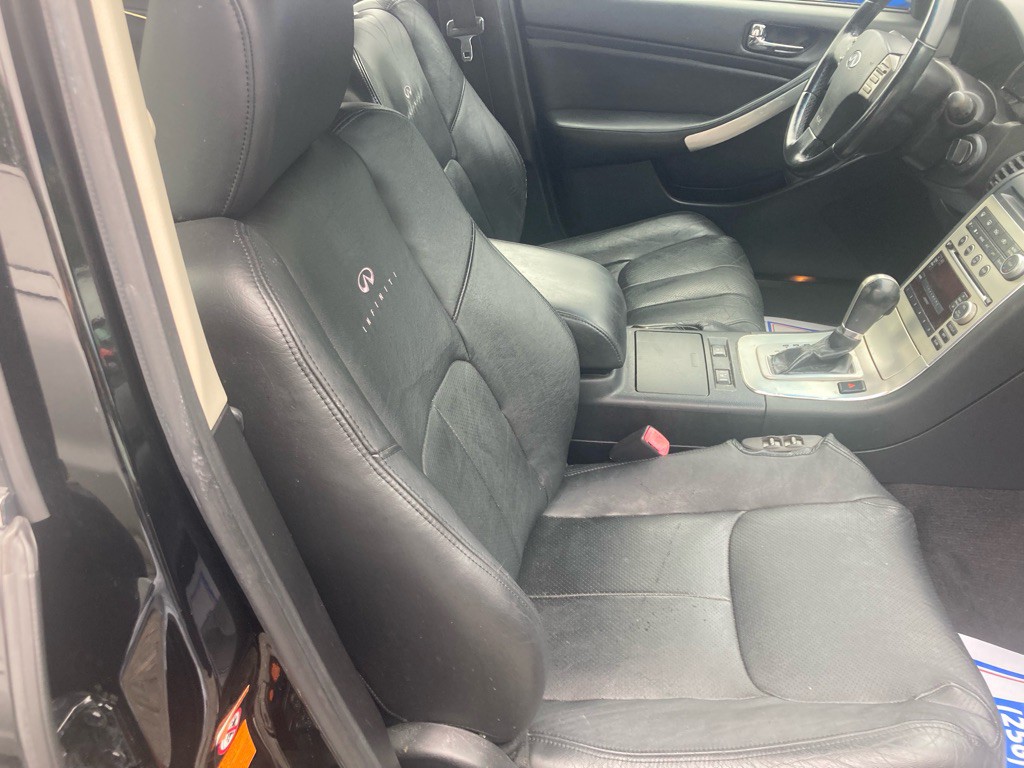 2005 INFINITI G35 Image 26