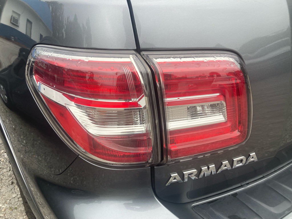 2018 Nissan Armada Image 14