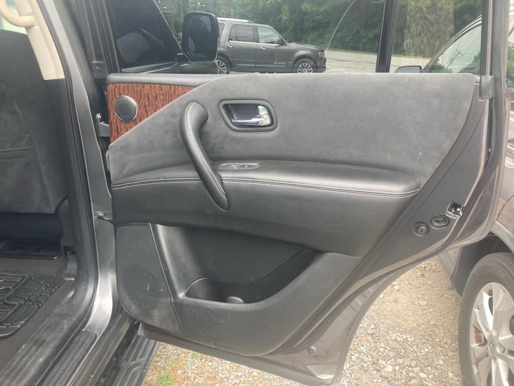 2018 Nissan Armada Image 24