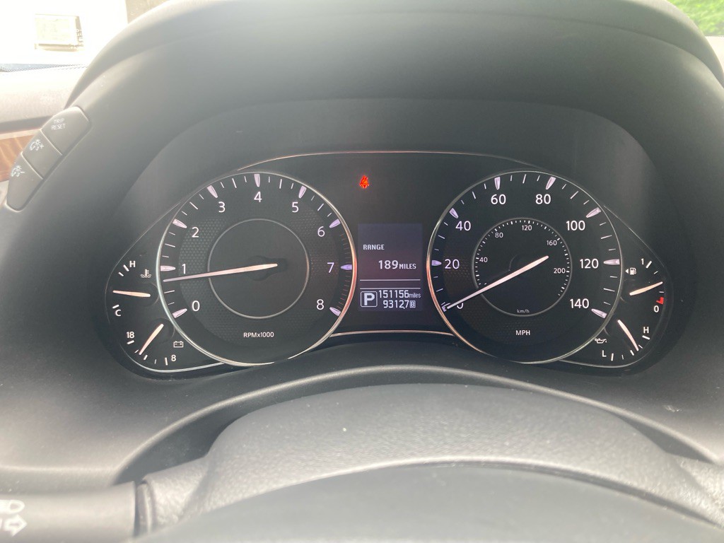 2018 Nissan Armada Image 37