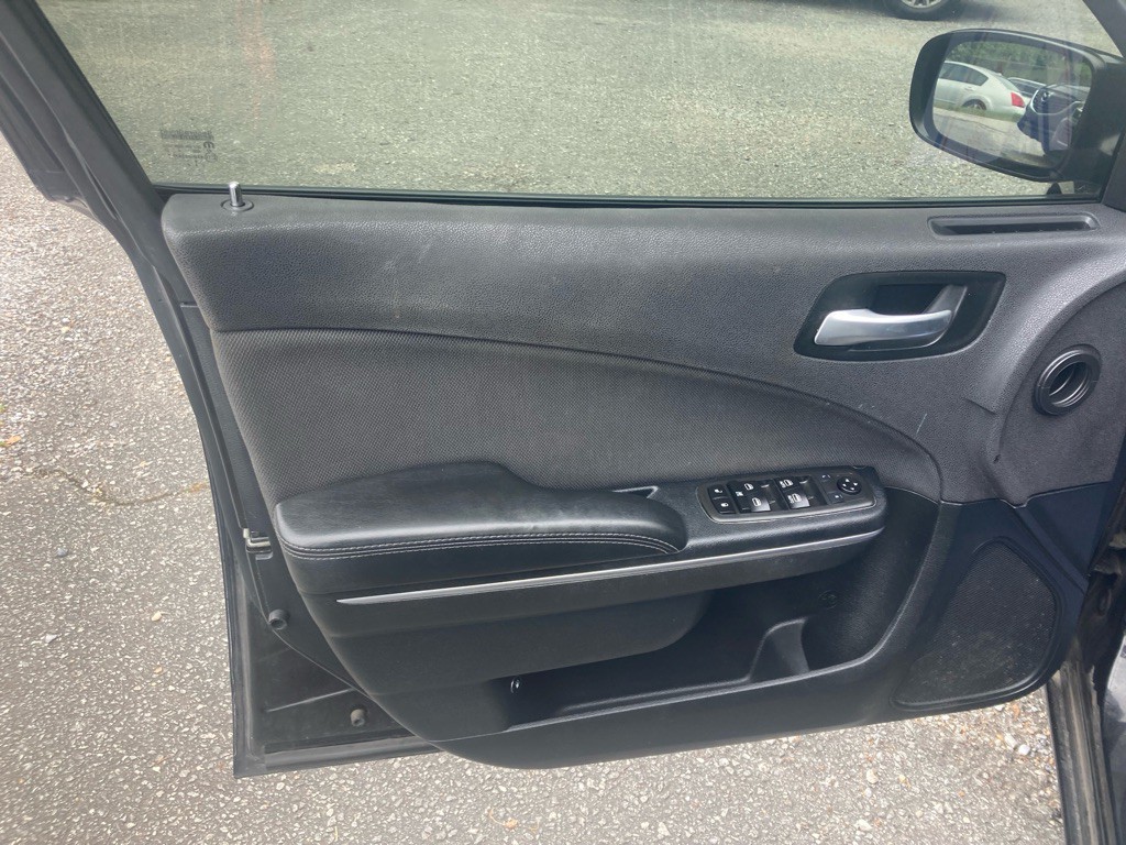 2016 Dodge Charger Image 27