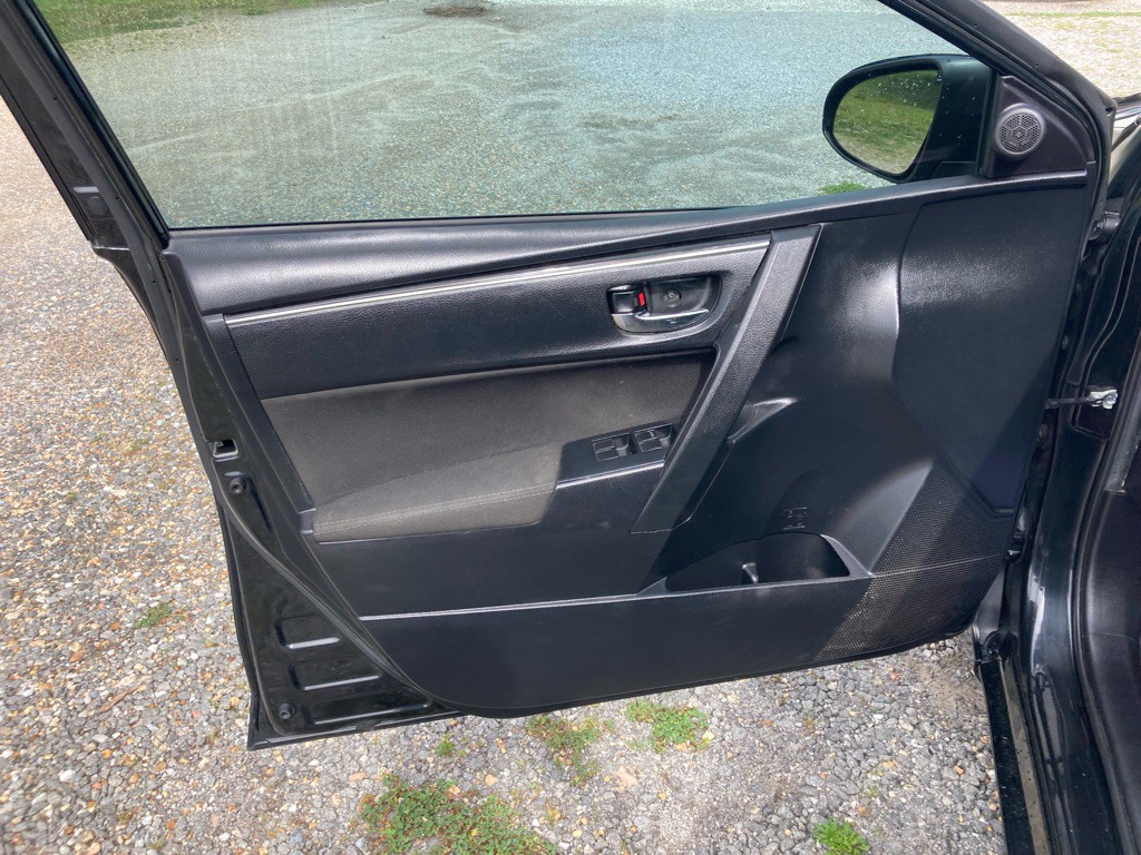 2019 Toyota Corolla Image 28