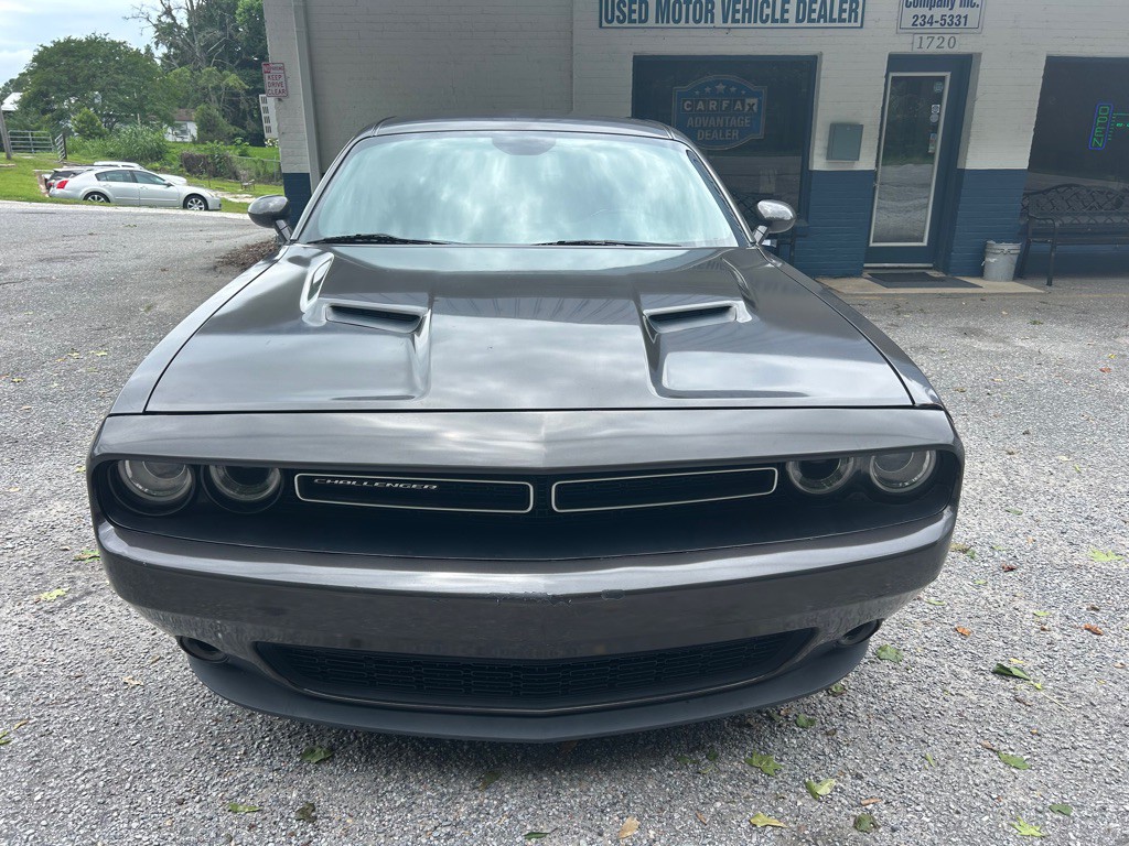 2015 Dodge Challenger Image 2