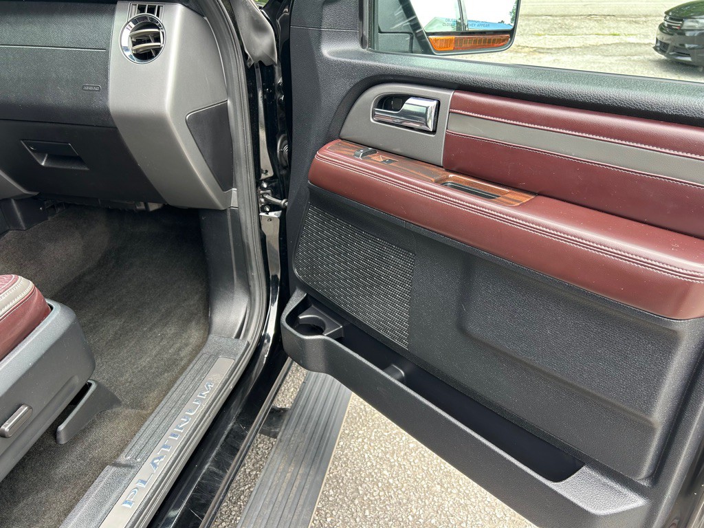 2017 Ford Expedition Image 18