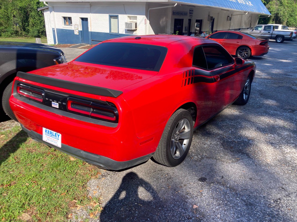 2015 Dodge Challenger Image 4
