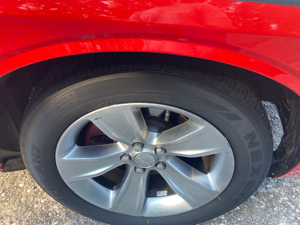 2015 Dodge Challenger Image 15