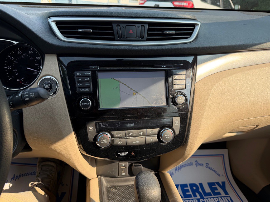 2016 Nissan Rogue Image 21