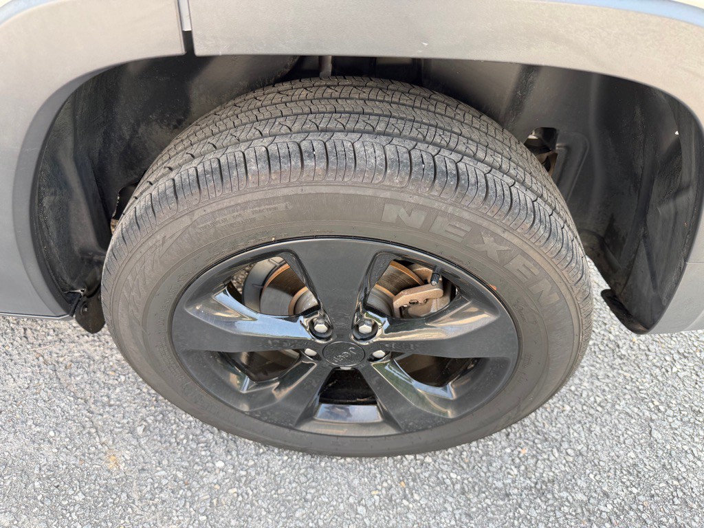 2018 Jeep Cherokee Image 7