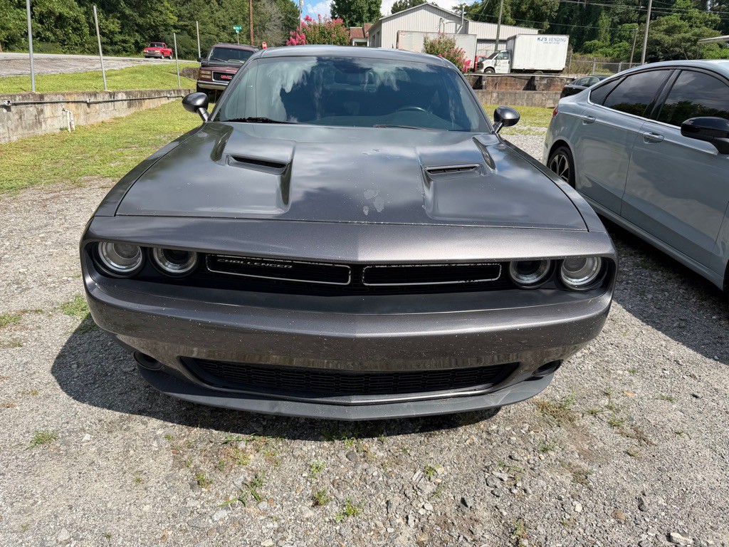 2015 Dodge Challenger Image 2