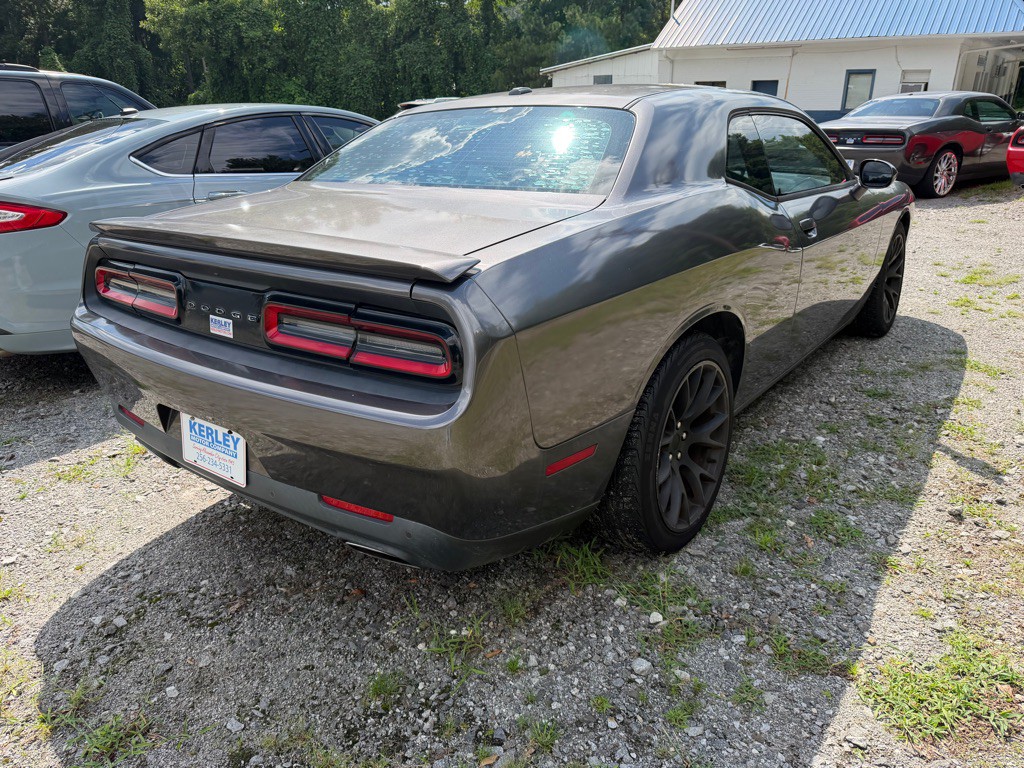 2015 Dodge Challenger Image 7
