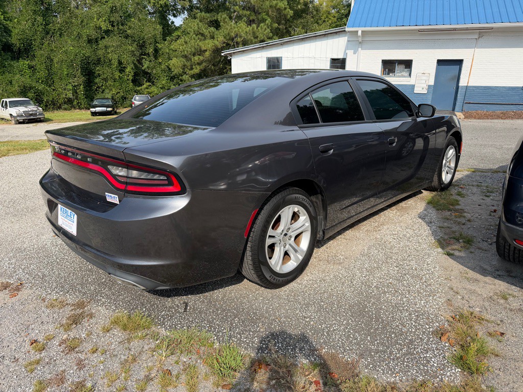 2017 Dodge Charger Image 4