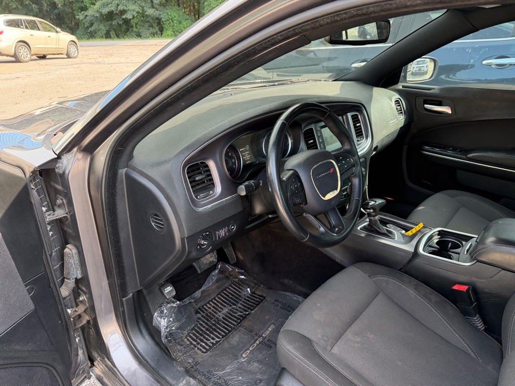 2017 Dodge Charger Image 18