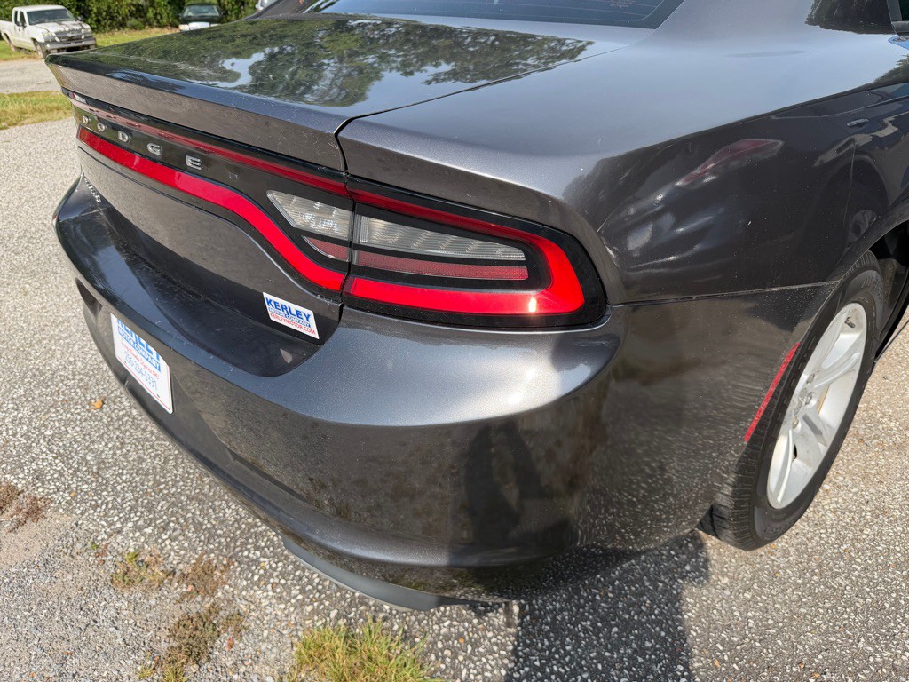 2017 Dodge Charger Image 28