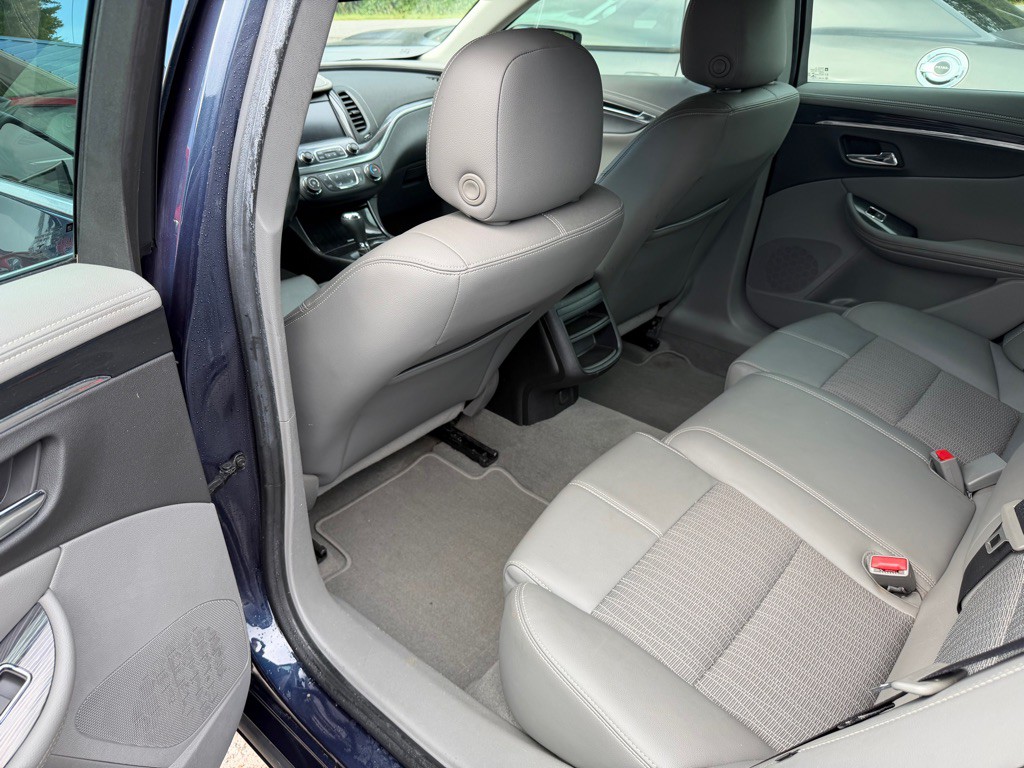 2019 Chevrolet Impala Image 12
