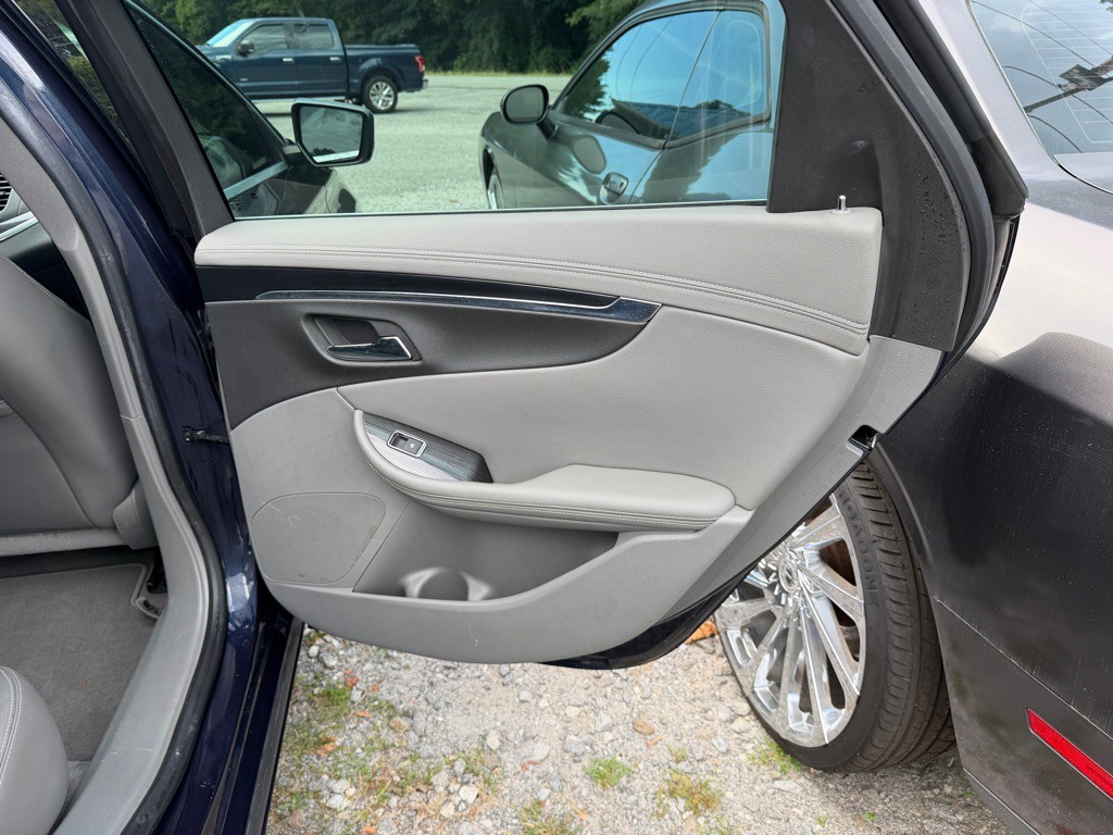 2019 Chevrolet Impala Image 14