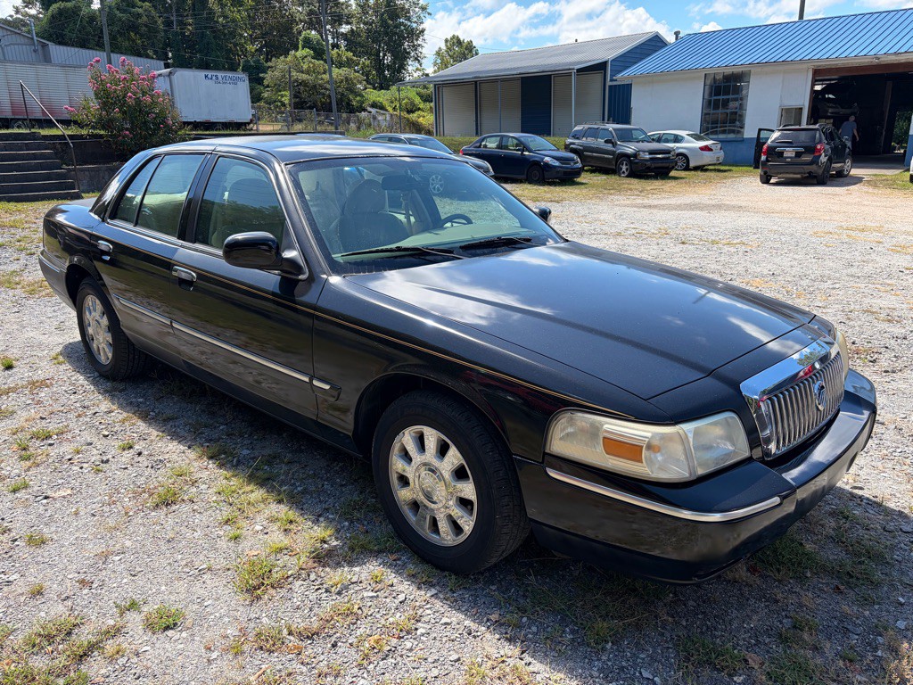 2008 Mercury Grand Marquis Image 2