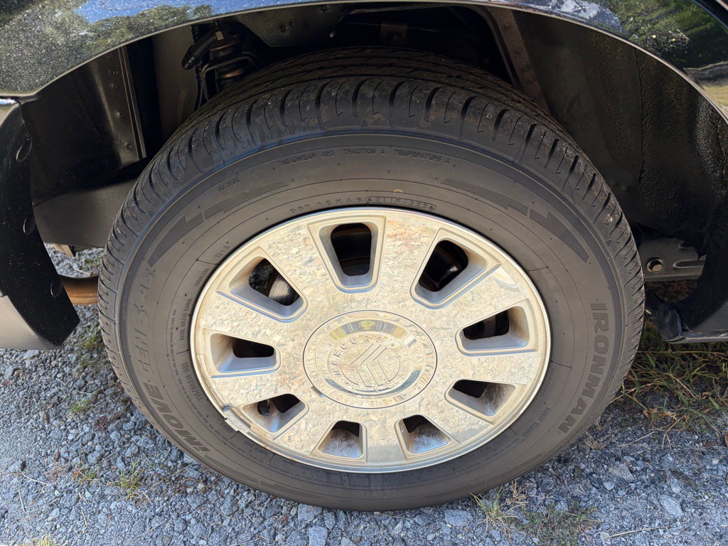 2008 Mercury Grand Marquis Image 10