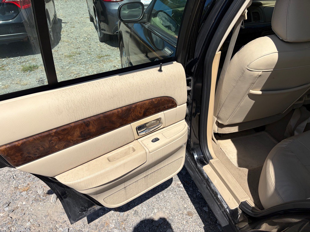 2008 Mercury Grand Marquis Image 15