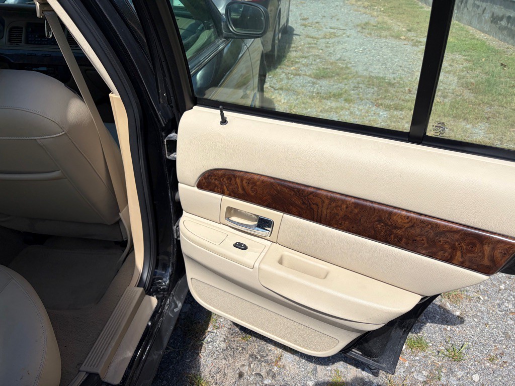 2008 Mercury Grand Marquis Image 19