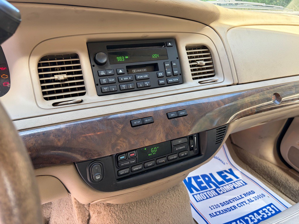 2008 Mercury Grand Marquis Image 22