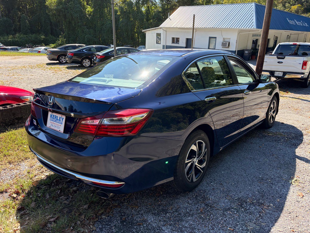 2017 Honda Accord Image 4