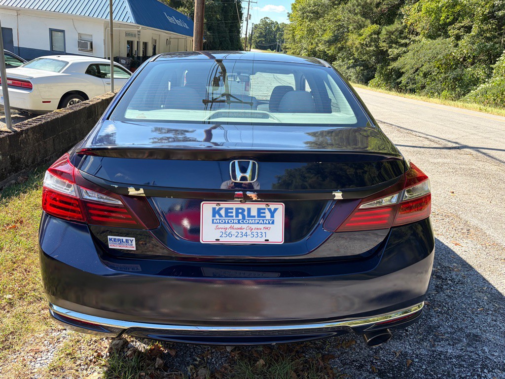 2017 Honda Accord Image 5
