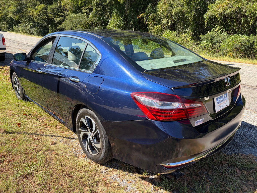 2017 Honda Accord Image 6