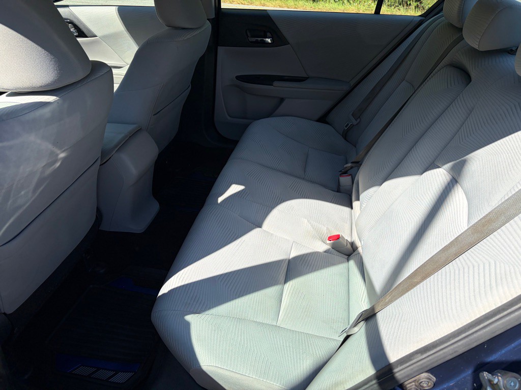 2017 Honda Accord Image 13